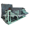 Straight and reverse twisting hexagonal wire mesh knitting machine